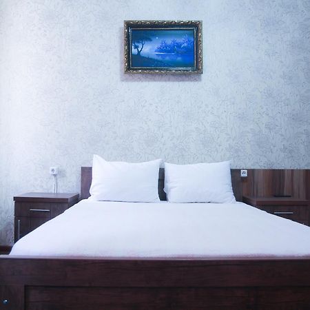 New Palace Shardeni Tbilisi Ngoại thất bức ảnh