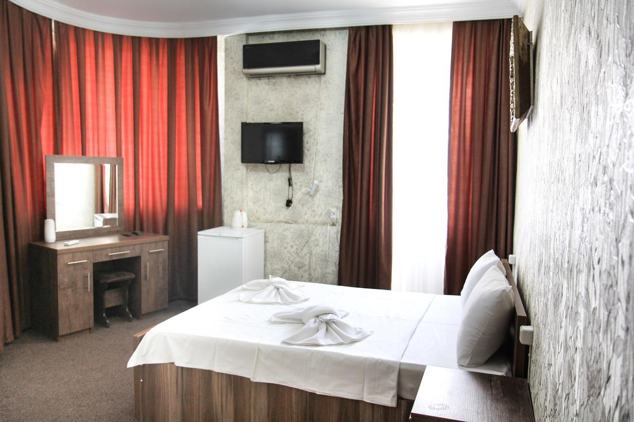 New Palace Shardeni Tbilisi Ngoại thất bức ảnh