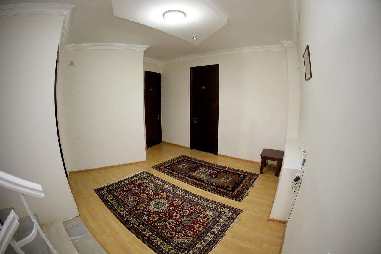 New Palace Shardeni Tbilisi Ngoại thất bức ảnh