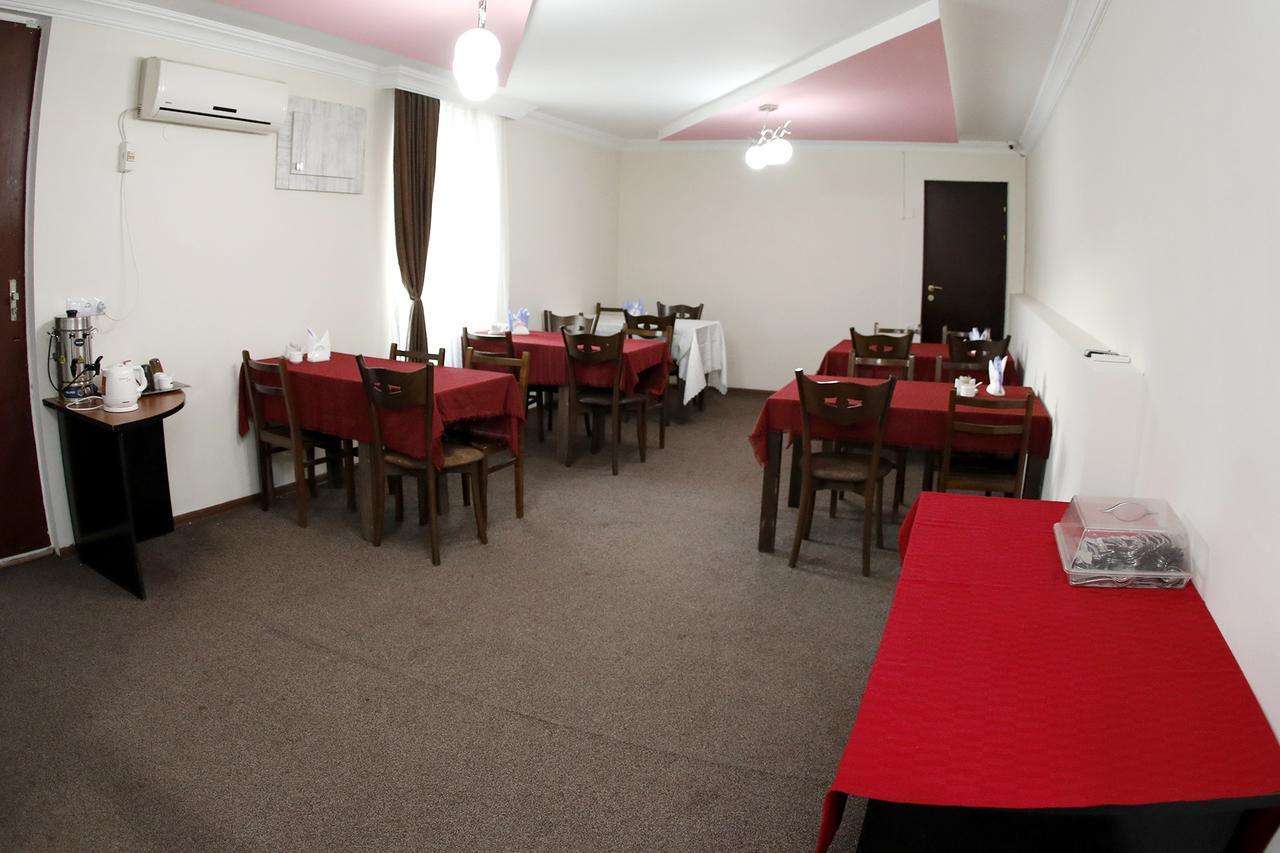 New Palace Shardeni Tbilisi Ngoại thất bức ảnh