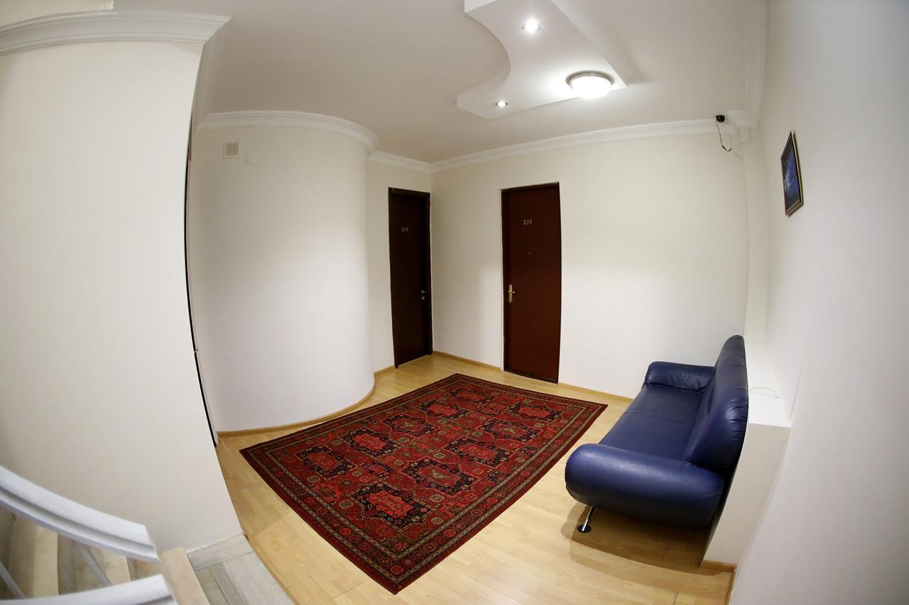 New Palace Shardeni Tbilisi Ngoại thất bức ảnh