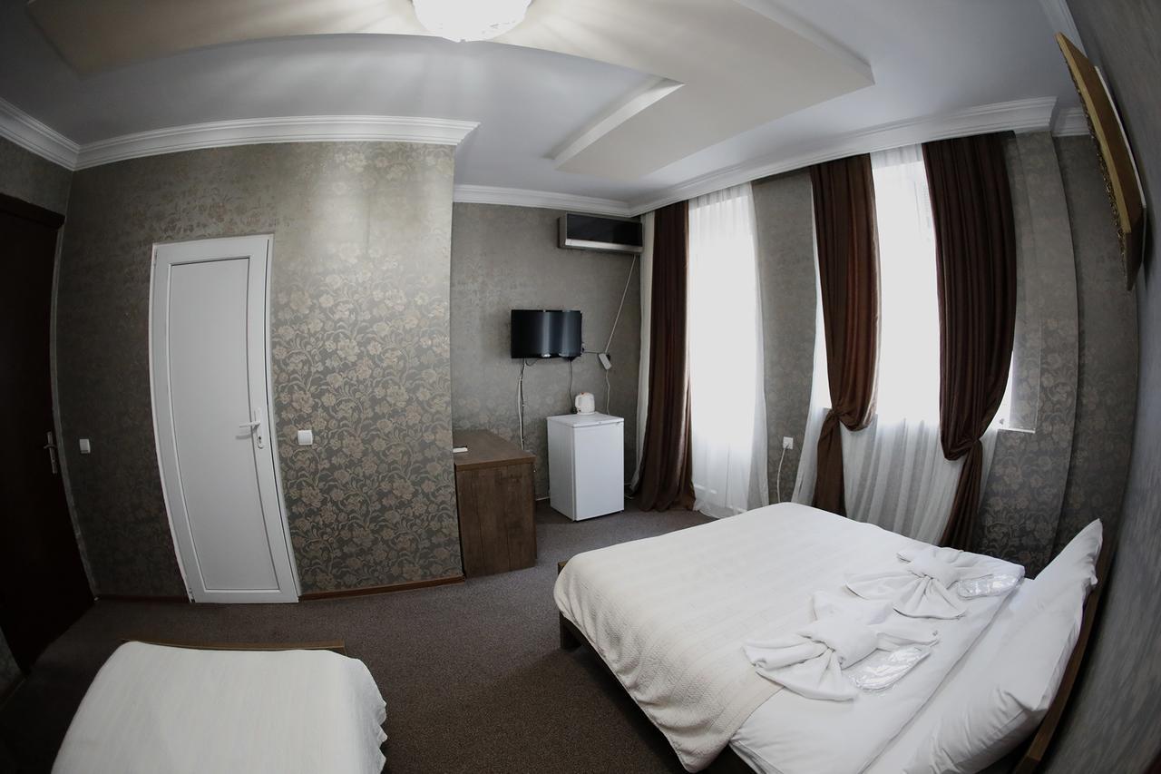 New Palace Shardeni Tbilisi Ngoại thất bức ảnh