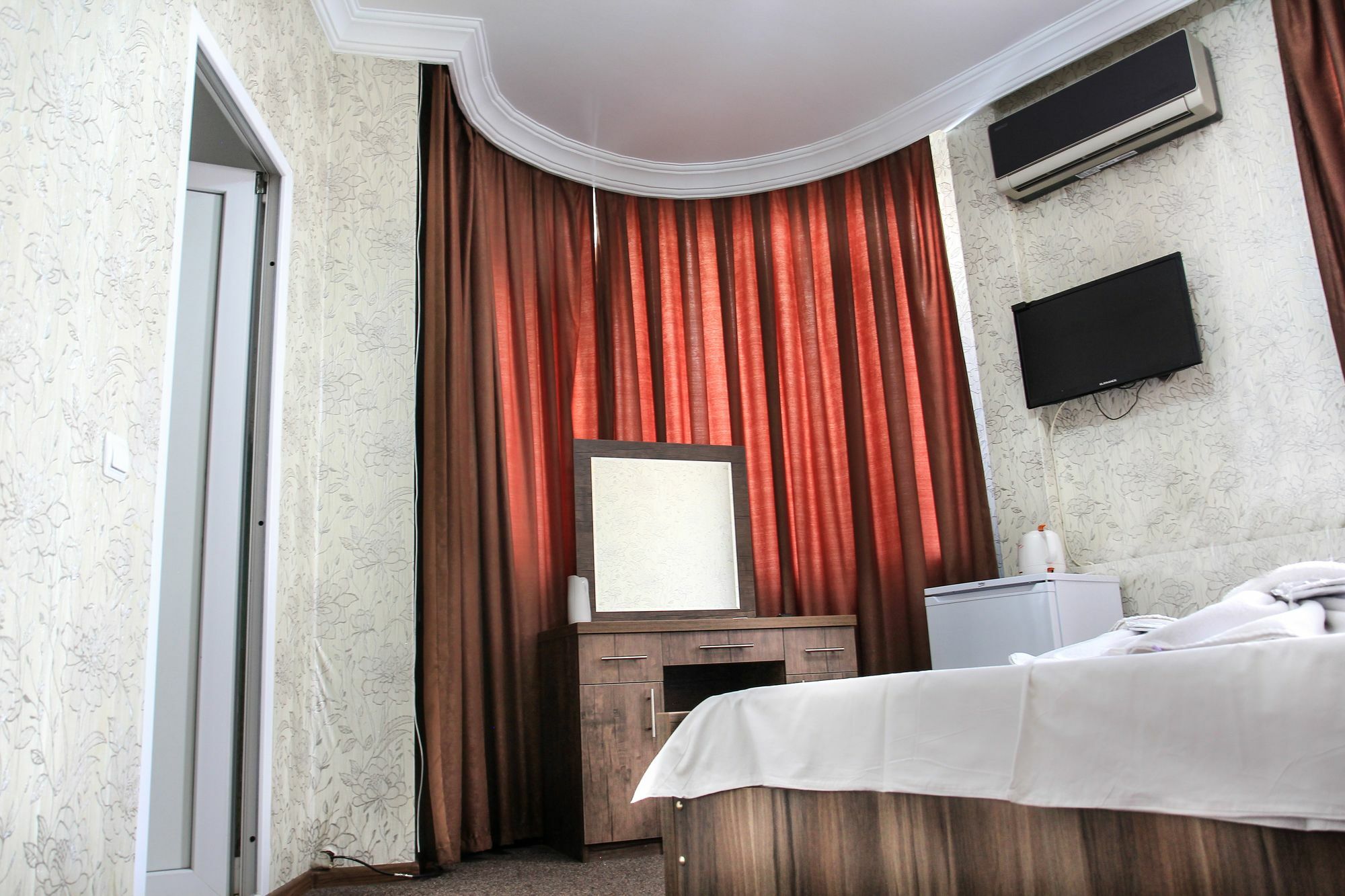 New Palace Shardeni Tbilisi Ngoại thất bức ảnh